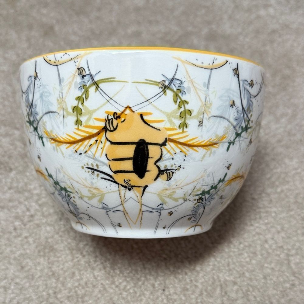 NEW Bumble Bee Ceramic Bowl